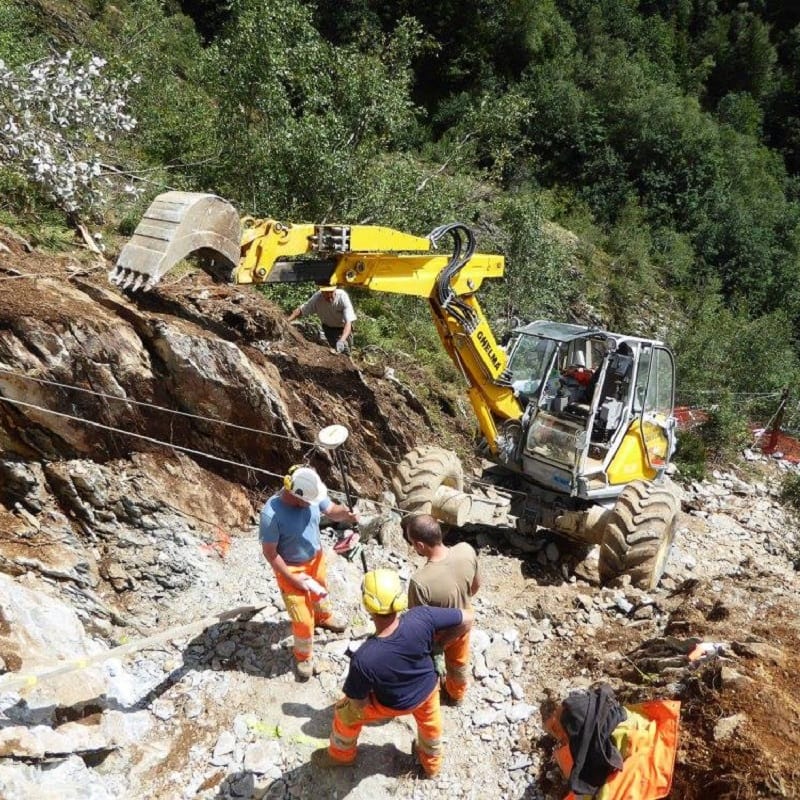 Excavator multifunctional Menzi Muck Best Tools Utilaje Speciale